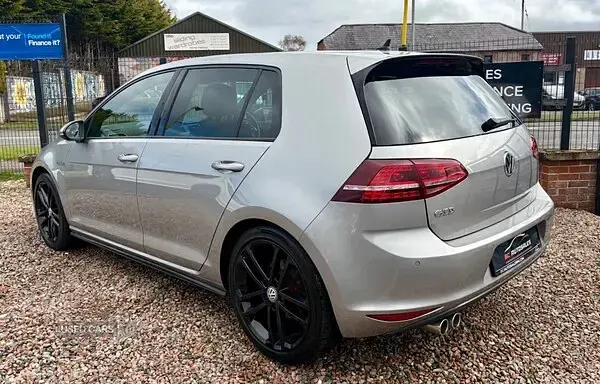 Used VW Golf VII GTD 150 HP (110 kW) 2017 Silver Hatchback