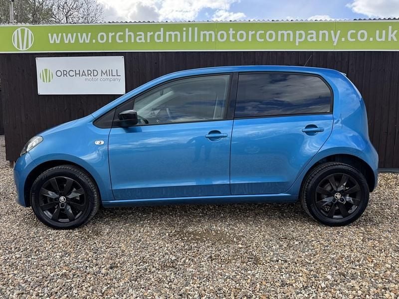 Used Skoda Citigo Colour Edition 60 HP (44 kW) 2018 Blue Hatchback