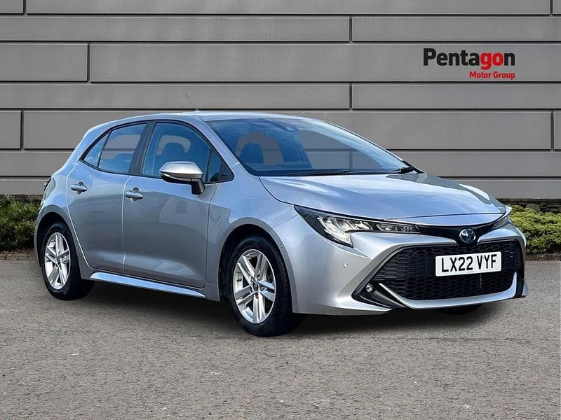 Silver Used 2022 Toyota Corolla Hatchback | £15,855 (Good price) - Image 1/4