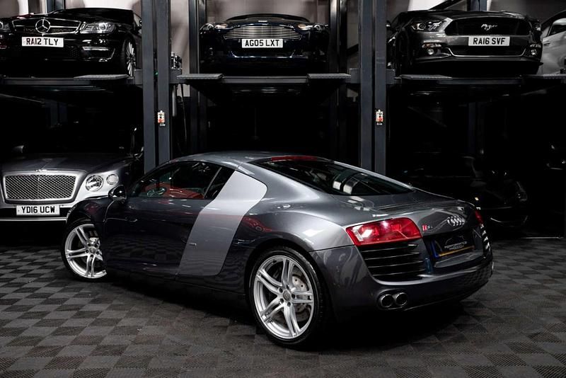 Begagnad Audi R8 Coupé Performance 2007 Grå Sportkupé