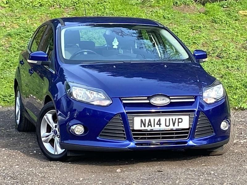 Used Ford Focus Zetec 2014 Blue Hatchback