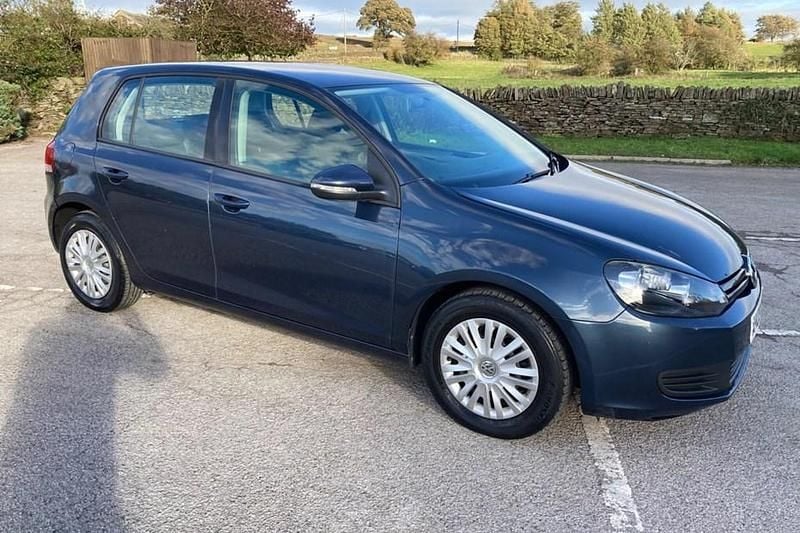 Blue Used 2009 VW Golf VI S Hatchback | £2,995 (Good price) - Image 1/1