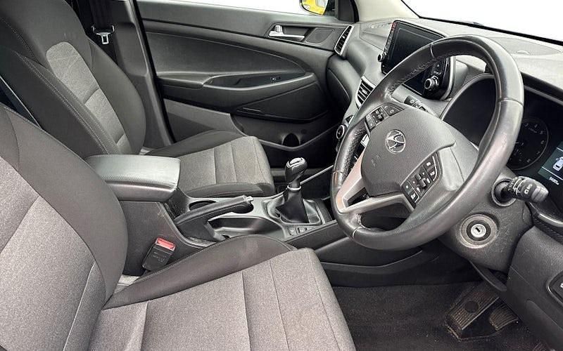 Used Hyundai Tucson SE 132 HP (97 kW) 2020 Black SUV