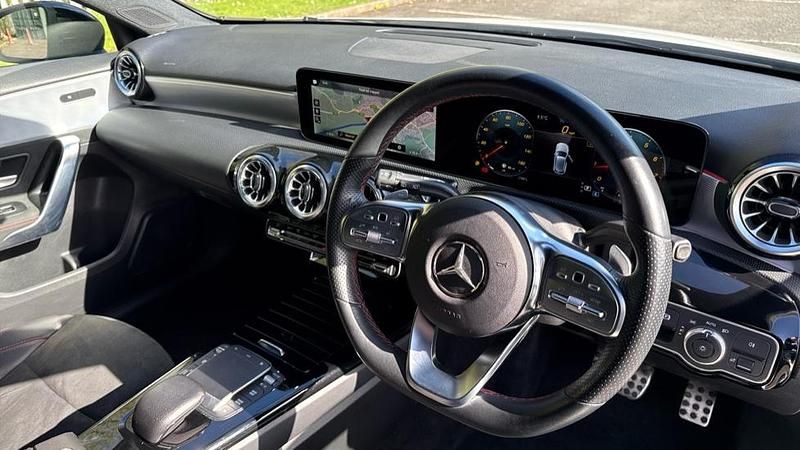 Used Mercedes A180 AMG Line Premium 136 HP (100 kW) 2023 White