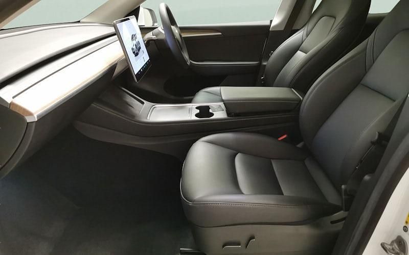 Used Tesla Model Y RWD 219 kW (299 HP) 2024 SUV