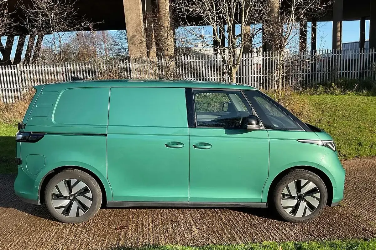Used VW ID. Buzz 210 kW (286 HP) 2025 Green MPV