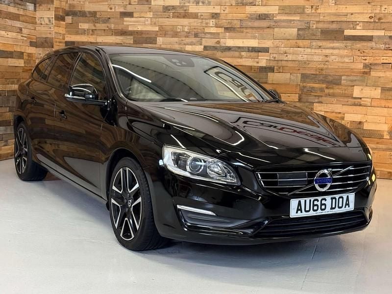 Black Used 2016 Volvo V60 SE Lux Estate | £10,000 (Fair price) - Image 1/4