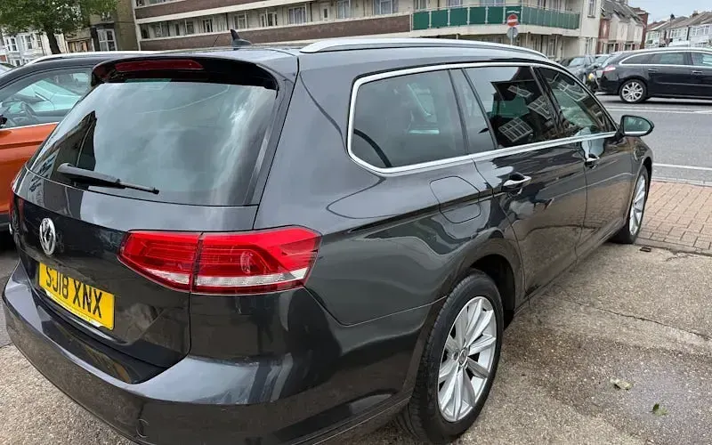 Used VW Passat Business 150 HP (110 kW) 2018 Grey Estate