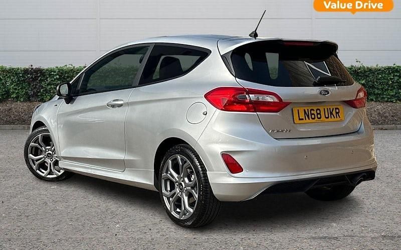 Used Ford Fiesta ST-Line 140 HP (102 kW) 2018 Silver Hatchback