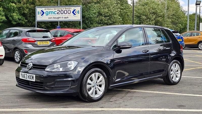 Black Used 2014 VW Golf VII SE Hatchback | £6,295 (Good price) - Image 1/4