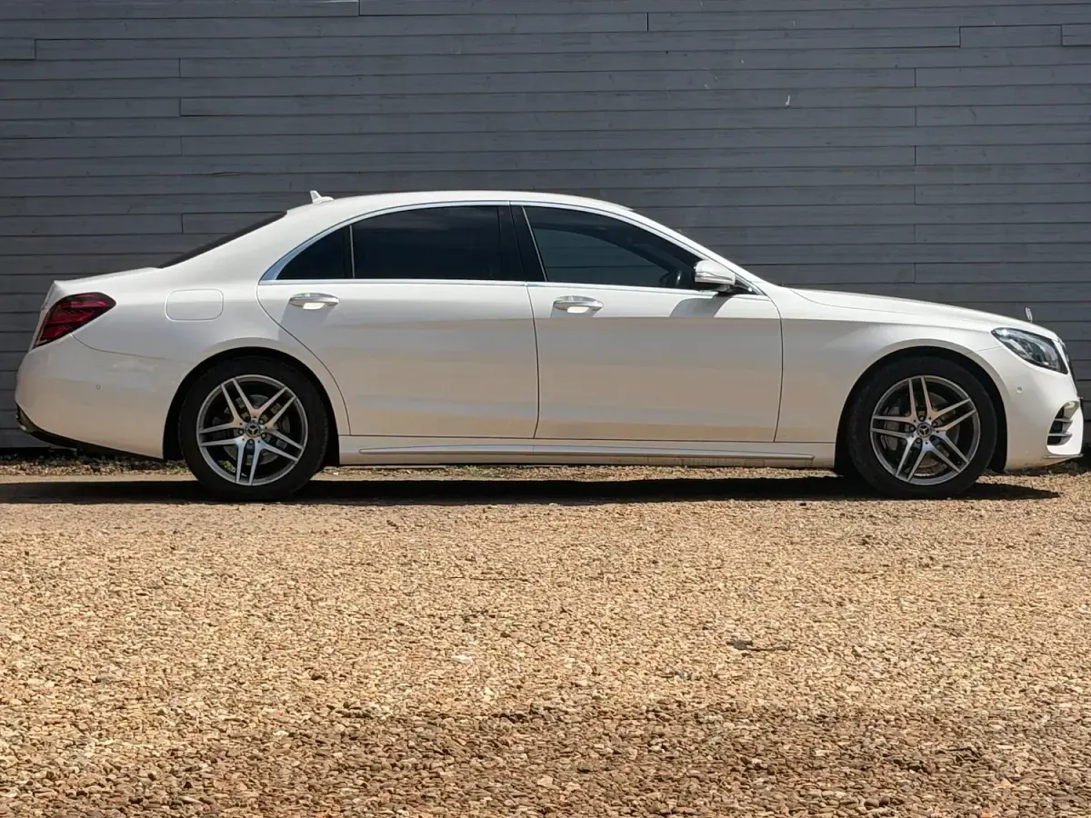 Used Mercedes S350 AMG line 2019 White Sedan