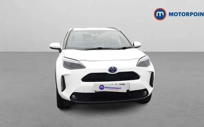 Used Toyota Yaris Hybrid Design 116 HP (85 kW) 2026 Estate