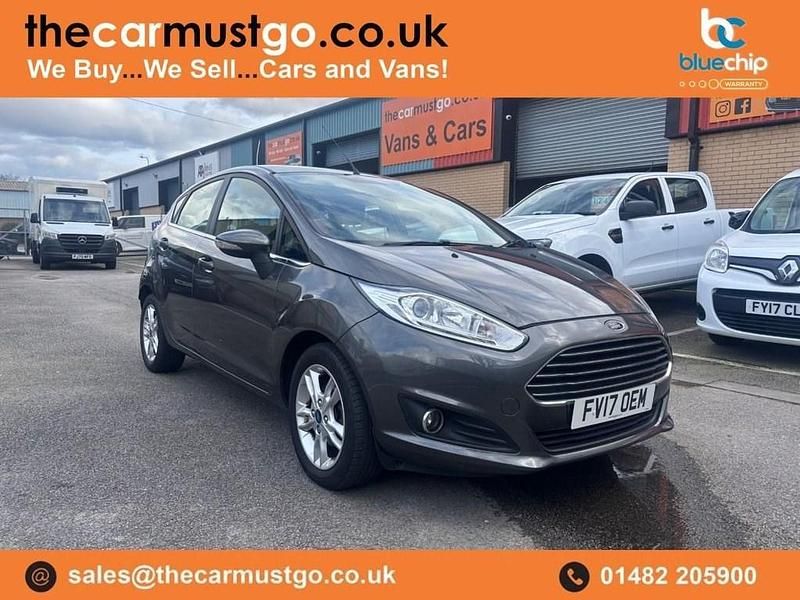 Used Ford Fiesta Zetec 82 HP (60 kW) 2017 Grey Hatchback