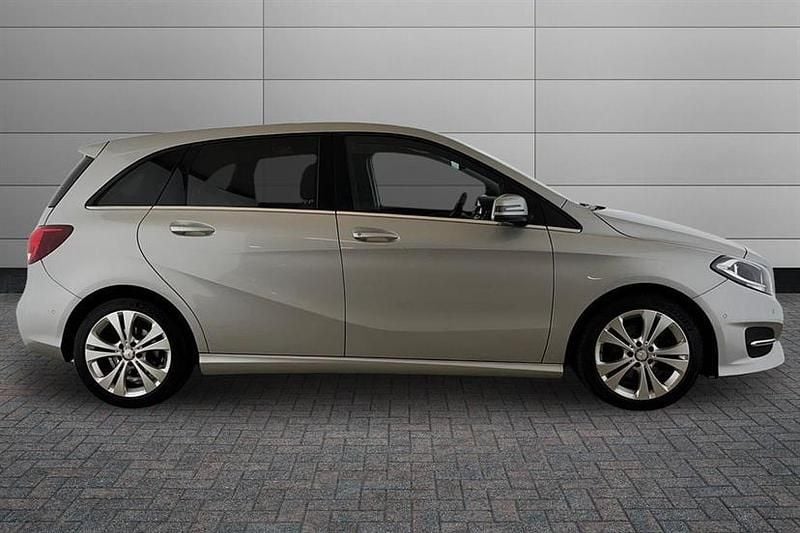 Used Mercedes B200 Executive 156 HP (114 kW) 2017 Silver MPV