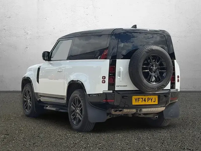 Usado Land Rover Defender SE Dynamic 250 HP (183 kW) 2024 Branco SUV