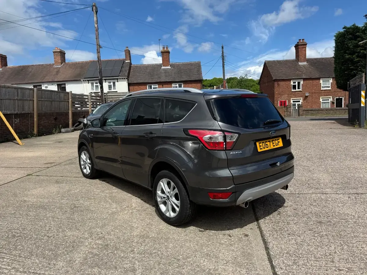Used Ford Kuga Titanium 150 HP (110 kW) 2017 Grey SUV