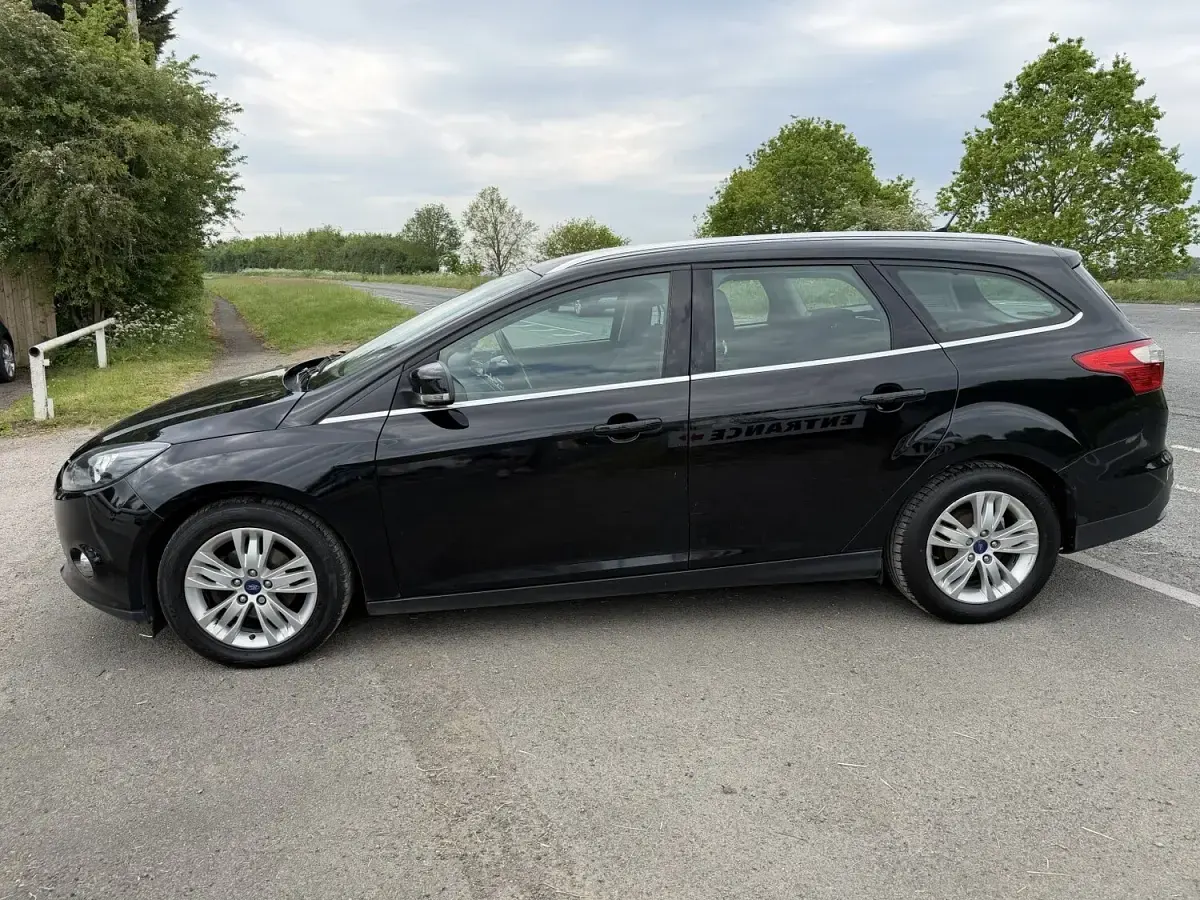 Used Ford Focus Titanium 115 HP (84 kW) 2014 Black Estate