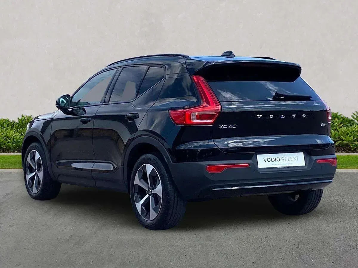 Used Volvo XC40 Ultimate 2023 Black SUV