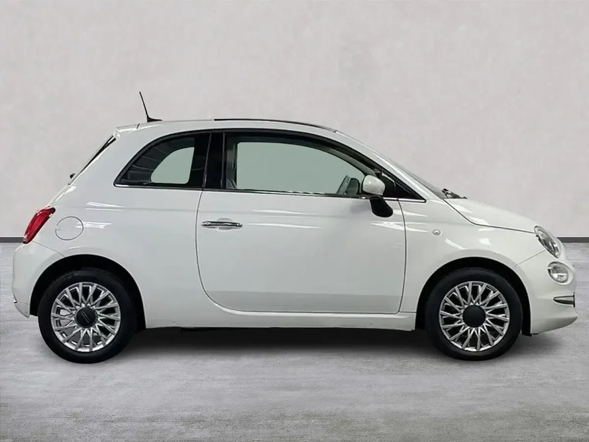 Used Fiat 500 Lounge 69 HP (50 kW) 2017 White Hatchback