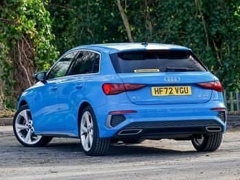 Used Audi A3 Comfort 110 HP (80 kW) 2022 Blue Sedan