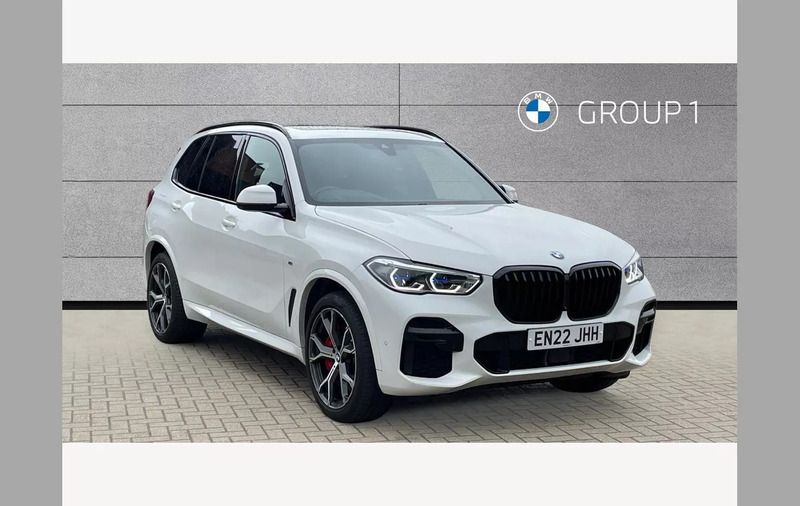White Used 2022 BMW X5 M Sport SUV | £50,350 (Expensive) - Image 1/4