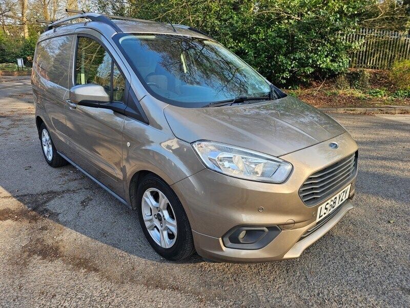 Silver Used 2018 Ford Transit Limited | £6,999 (Good price) - Image 1/4