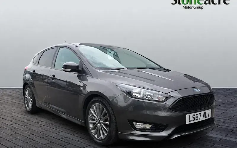 Used Ford Focus ST-Line 125 HP (91 kW) 2020 Hatchback