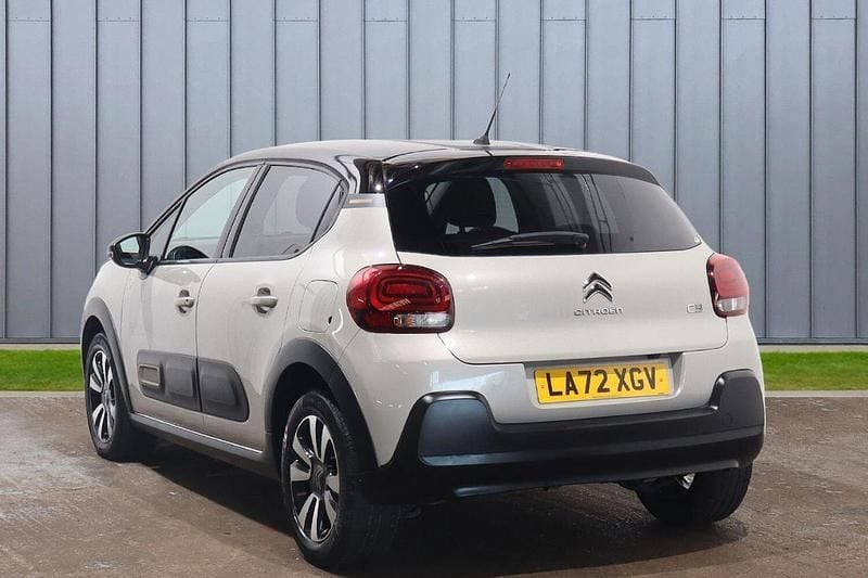Begagnad Citroën C3 PureTech 82 HK (60 kW) 2023 Brun Halvkombi