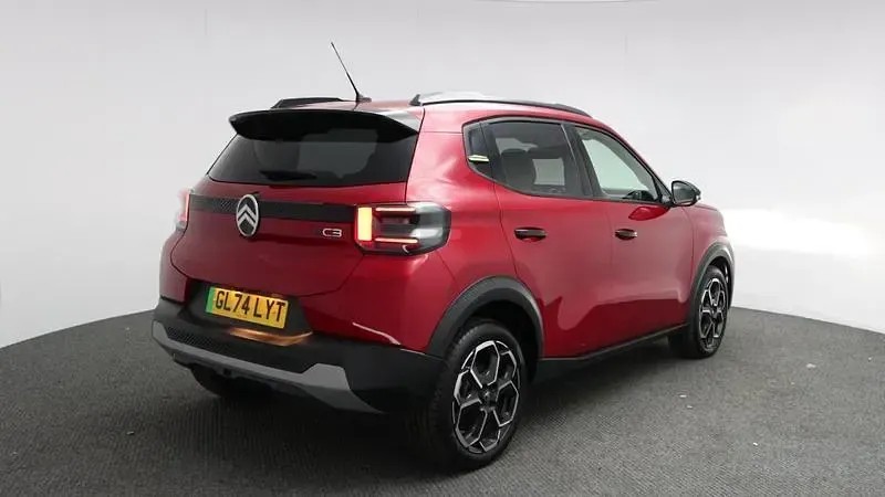 Used Citroën e-C3 100 kW (136 HP) 2024 Elixir red Hatchback