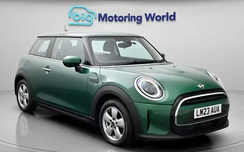 Used Mini Cooper Classic 136 HP (100 kW) 2022 Hatchback