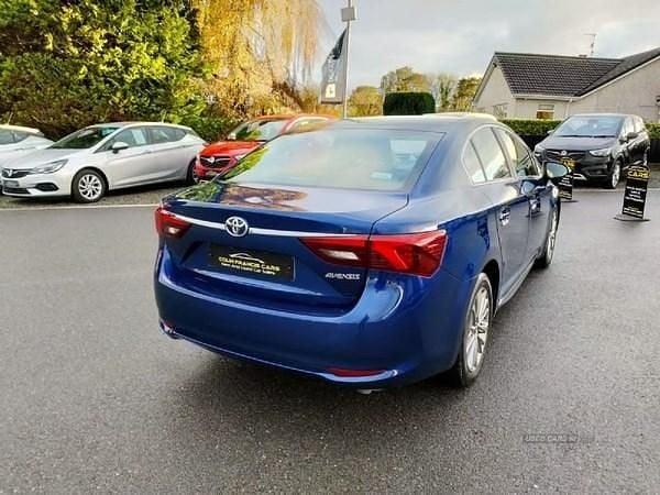 Used Toyota Avensis Business Edition 145 HP (106 kW) 2016 Blue Sedan