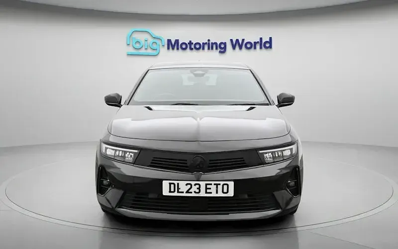 Second-hand Vauxhall Astra 131 CP (96 kW) 2026 Hatchback