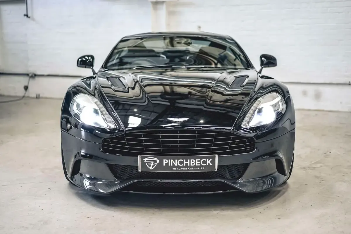 Used Aston Martin Vanquish 565 HP (415 kW) 2014 Black Coupe