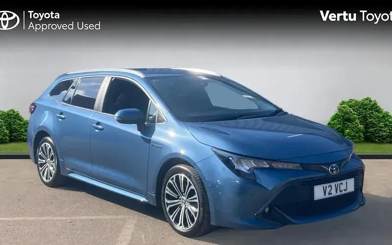 Used Toyota Corolla Design 122 HP (89 kW) 2020 Estate
