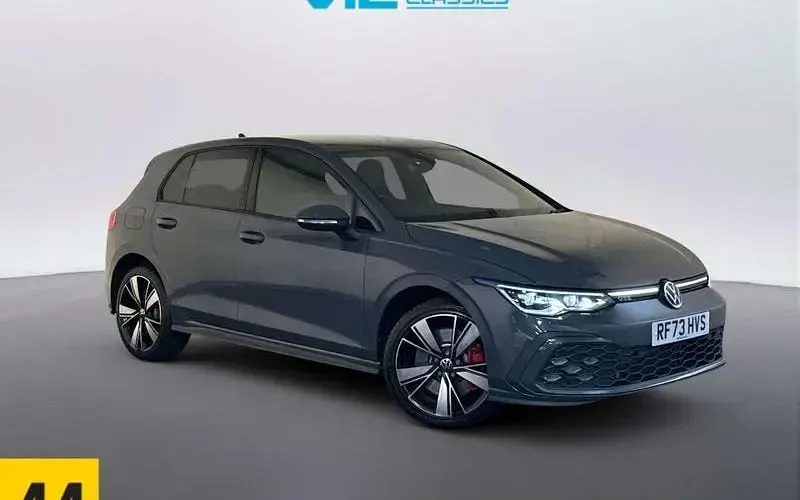 Begagnad VW Golf VIII GTE 245 HK (180 kW) 2023 Halvkombi