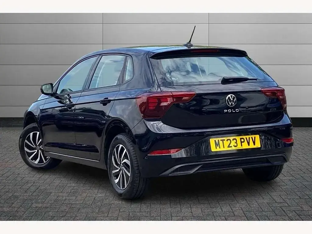 Używany VW Polo Life 80 KM (58 kW) 2023 Czarny Hatchback