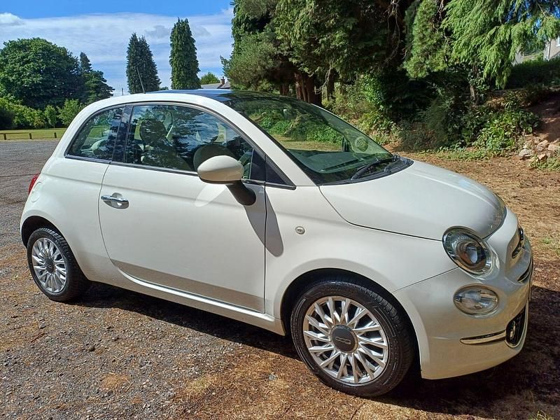 Used Fiat 500 Lounge 95 HP (69 kW) 2016 White Hatchback