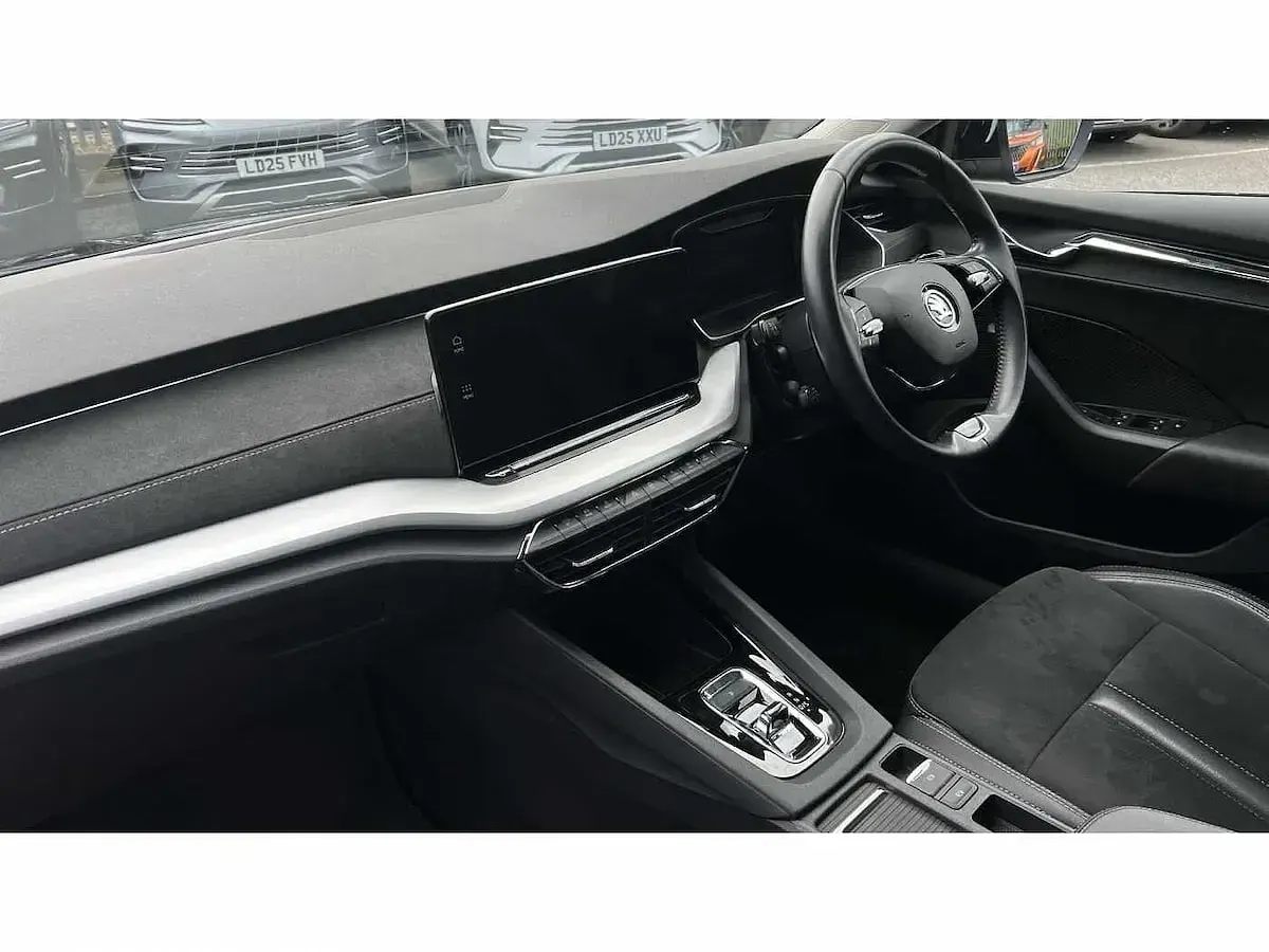 Used Skoda Octavia SE L 150 HP (110 kW) 2023 Black Estate