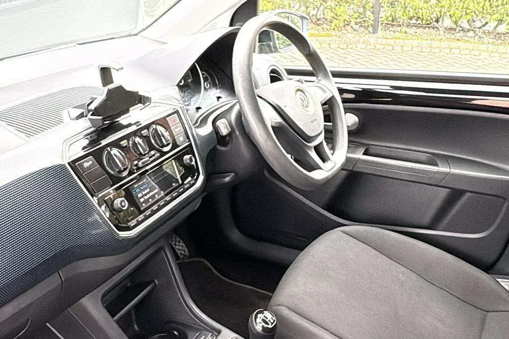 Used VW up! 58 HP (42 kW) 2020 Black Hatchback
