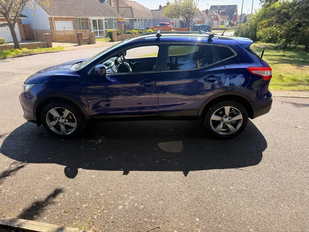 Usado Nissan Qashqai N-TEC 110 HP (80 kW) 2016 Azul SUV