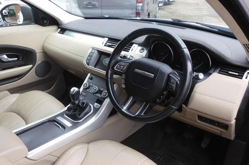 Used Land Rover Range Rover evoque SE 150 HP (110 kW) 2016 White SUV