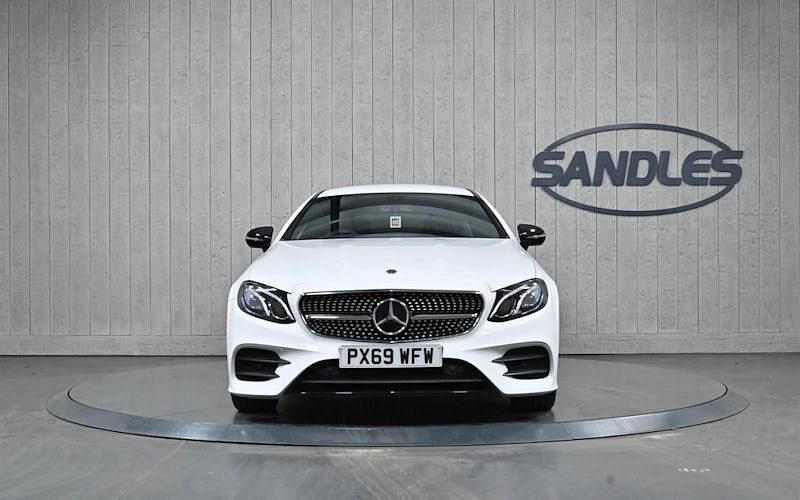 Used Mercedes E220 AMG line 194 HP (142 kW) 2019 White Coupe
