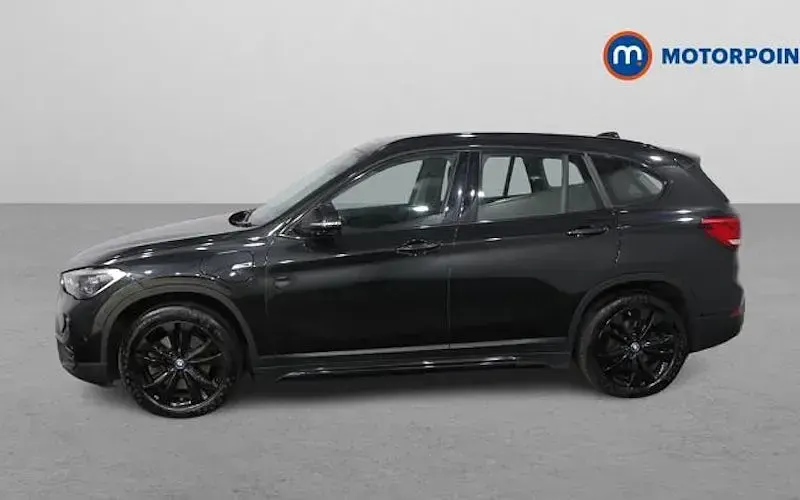 Usado BMW X1 Sport Line 220 CV (161 kW) 2022 Negro SUV