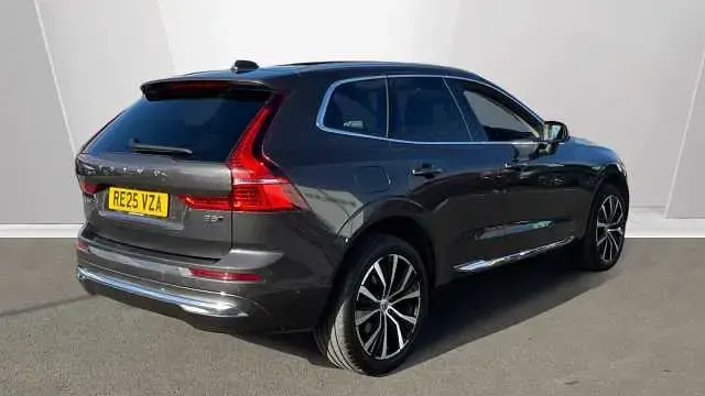 Usado Volvo XC60 Ultra 247 CV (181 kW) 2025 Gris SUV
