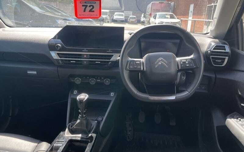 Image 4/4