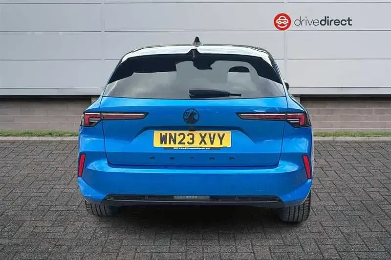 Used Vauxhall Astra S 130 HP (95 kW) 2023 Blue Estate
