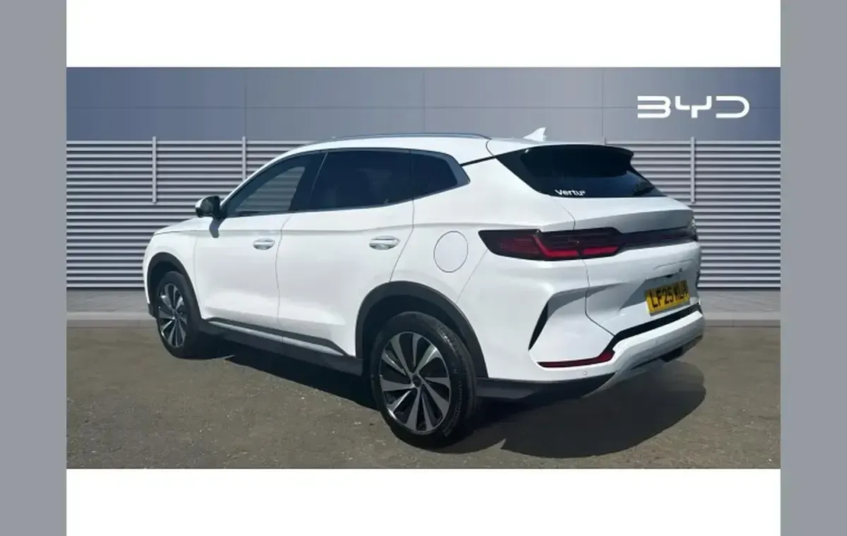 Używany BYD Seal U Comfort 324 KM (238 kW) 2025 Biały SUV