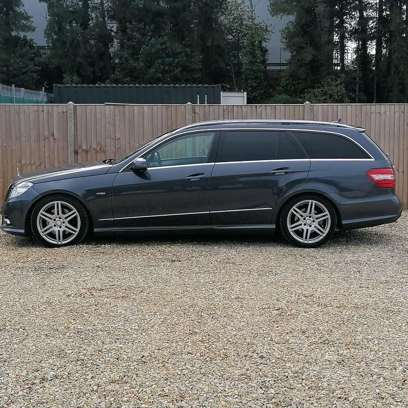 Used Mercedes E350 Sport Edition 265 HP (194 kW) 2011 Grey Estate