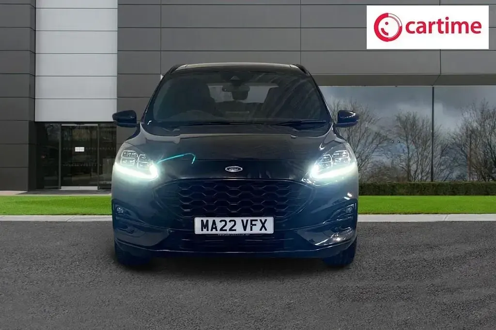 Używany Ford Kuga ST-Line X 120 KM (88 kW) 2022 Czarny SUV