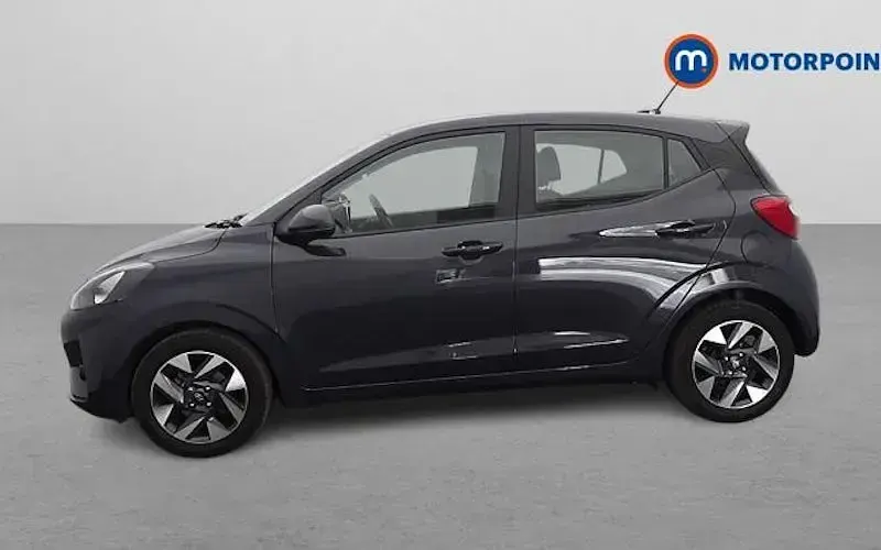 Gebraucht Hyundai i10 Advanced 63 PS (46 kW) 2025 Grau Kleinwagen